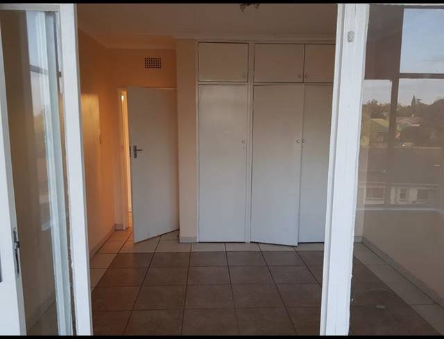 1 BEDROOM PROPERTY TO RENT IN MARLANDS